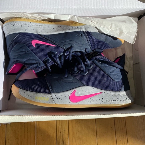 Nike PG 3’ ACG Obsidian/Pink Blast/Wolf (Size 10) AP2067-401
$250 - Picture 5 of 5